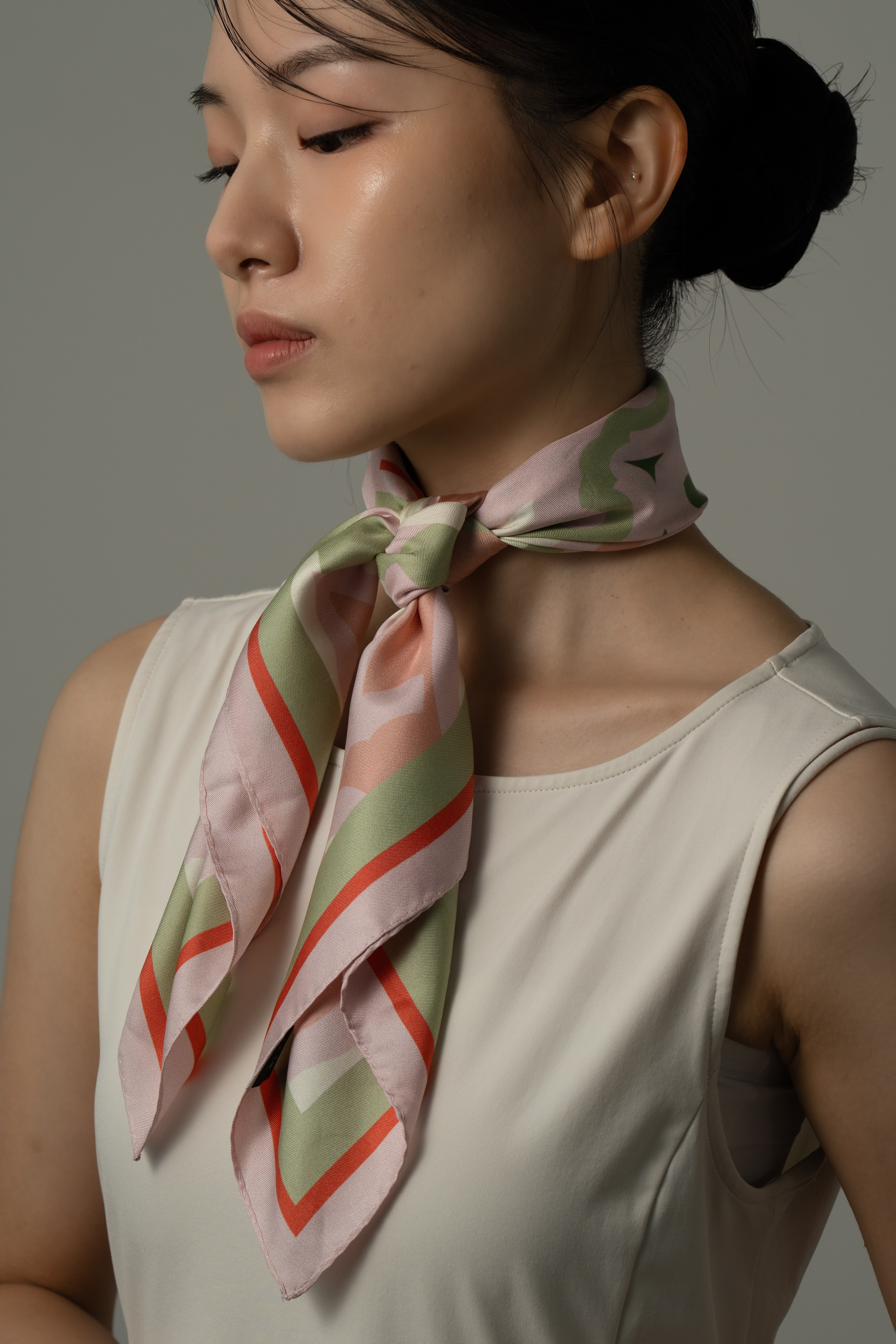 Dancheong Lotus Motif Scarf - Image 3