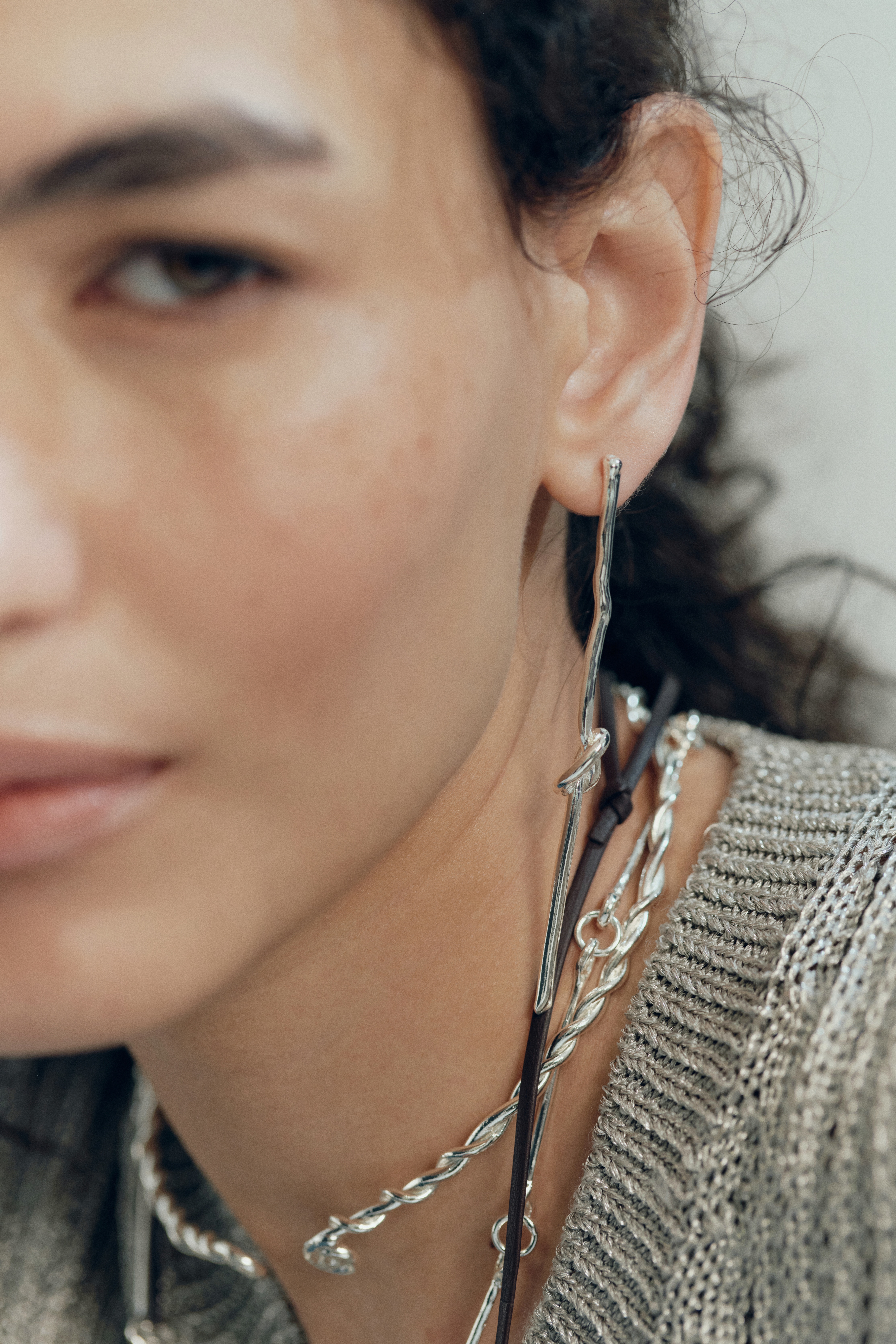 Craft Unbalance Hoop Ear Rings