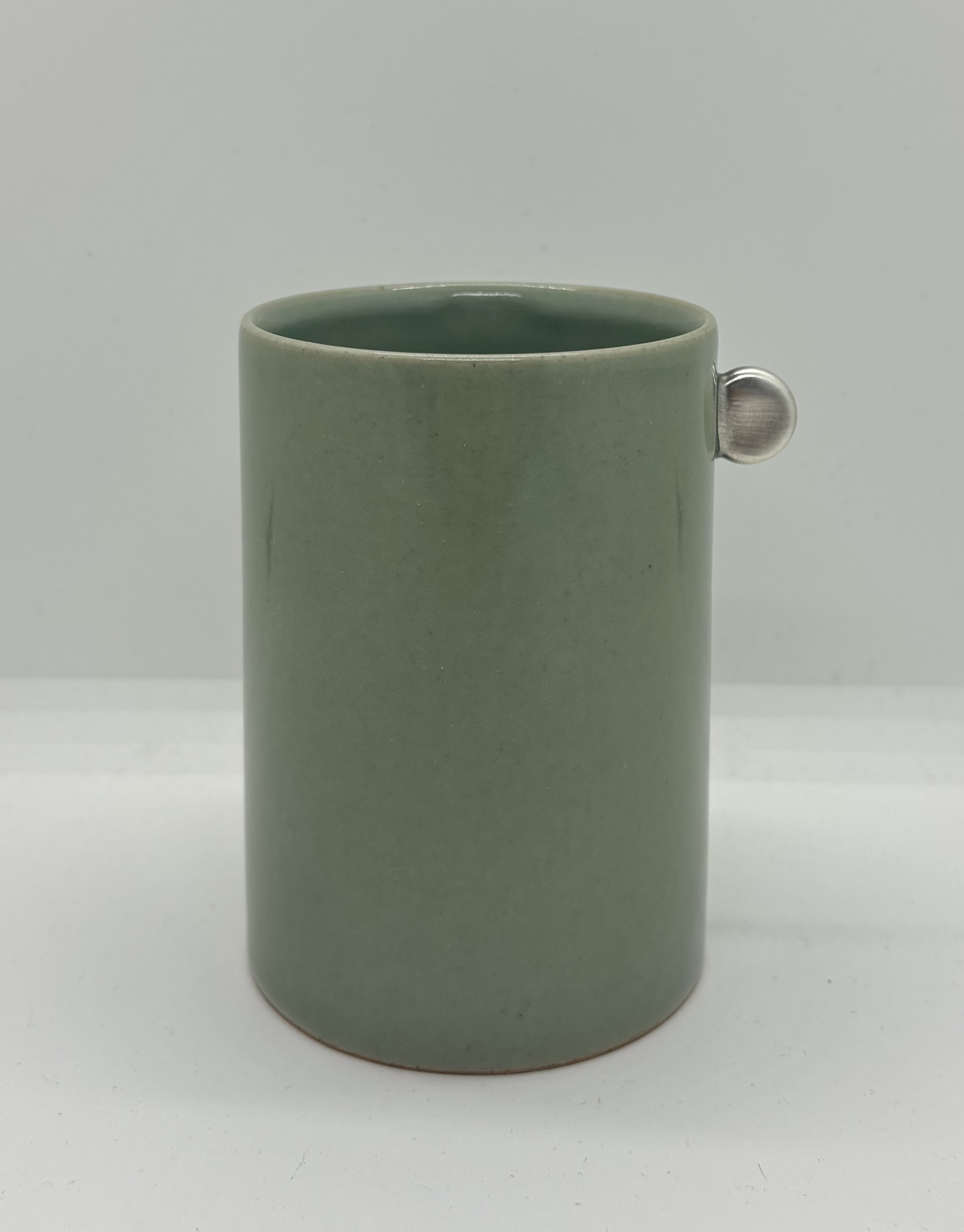 silver painted celadon cylindrical cup (1dot) - Image 1