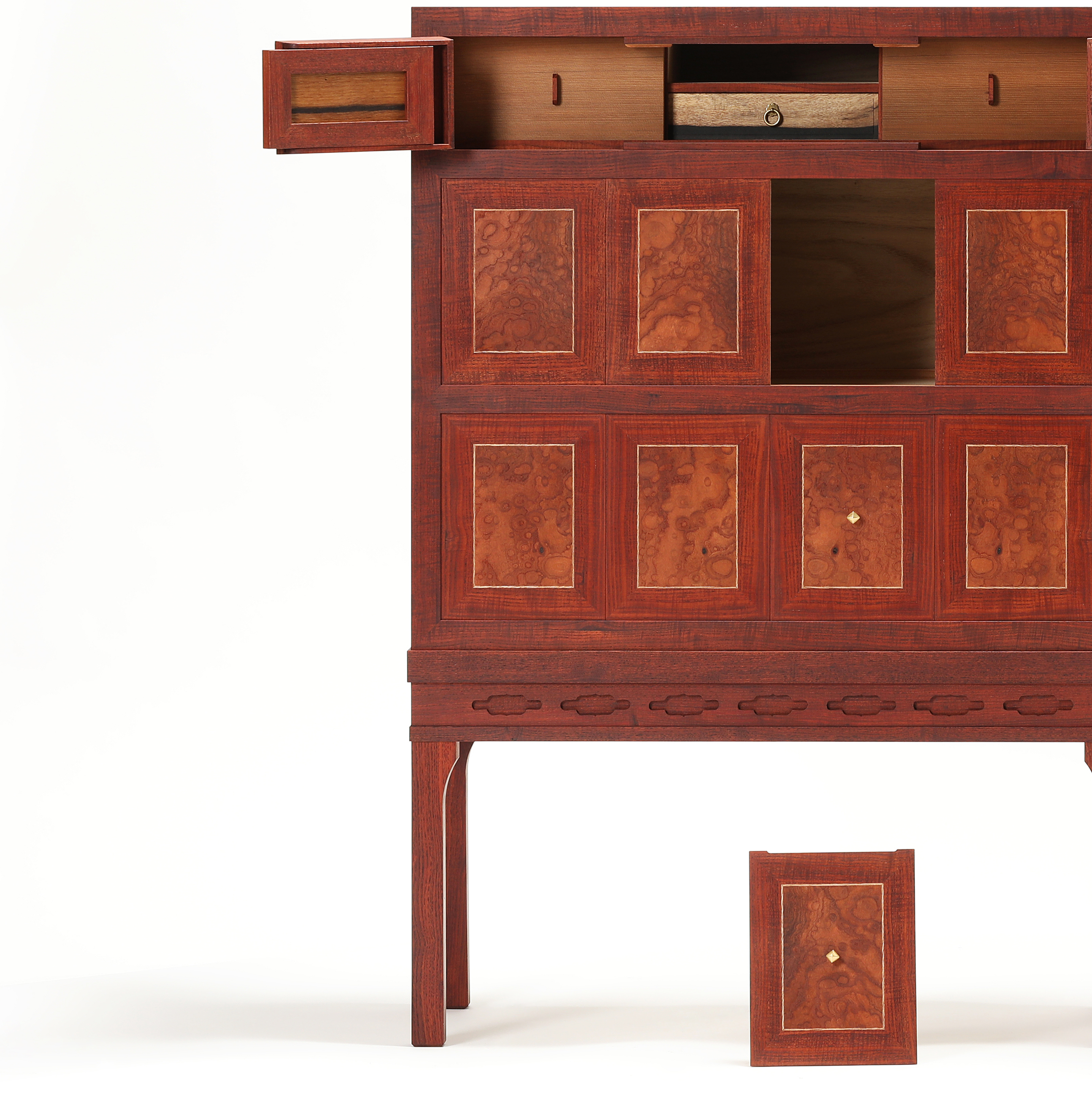 Mungap Cabinet - Image 1